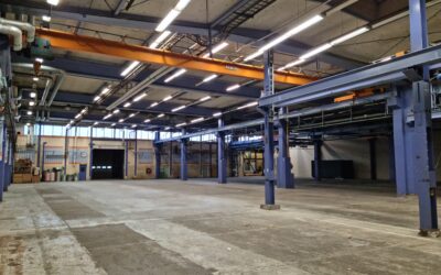 Produktionslokal med traverser i Eslöv